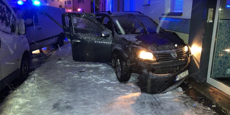 POL-ME: Zwei Verletzte und hoher Sachschaden bei Auffahrunfall - 2506122 - Foto: presseportal.de