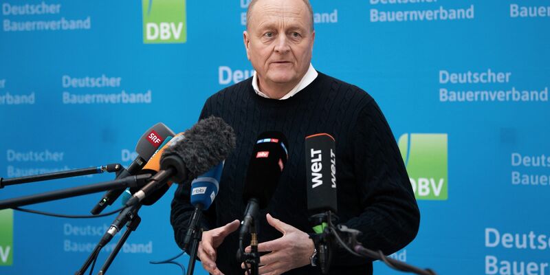 «Wenn sich nichts verändert, dann kommt es möglicherweise zur Eruption»: Bauernpräsident Joachim Rukwied. - Foto: Marco Rauch/dpa