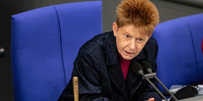 Dienstälteste Vizepräsidentin des Bundestags: Petra Pau. - Foto: Fabian Sommer/dpa