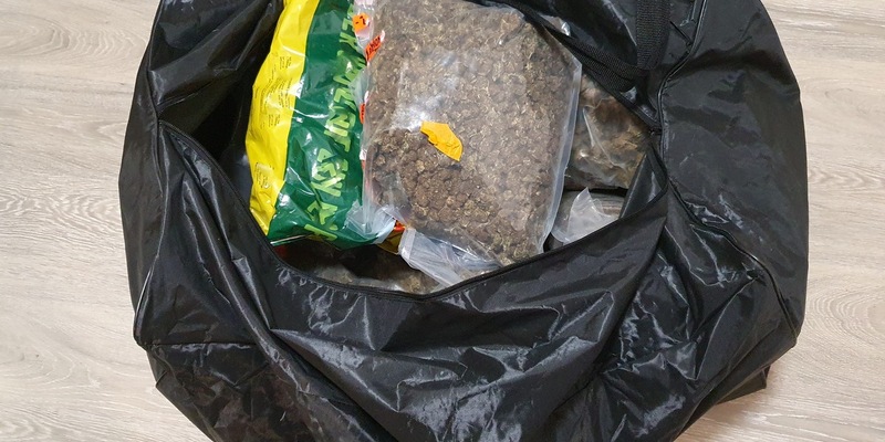 ZOLL-E: Zollfahndung Essen, Staatsanwaltschaft Siegen, Kreispolizeibehörde Olpe und spanische Guardia Civil zerschlagen internationale Drogengruppierung - Foto: presseportal.de