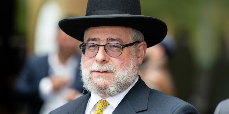 Der Präsident der Europäischen Rabbinerkonferenz, Pinchas Goldschmidt, erhält den Karlspreis 2024. - Foto: Sven Hoppe/dpa