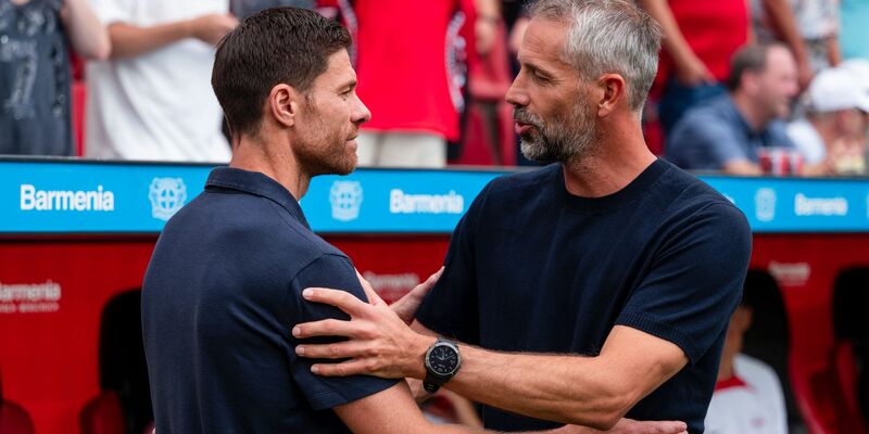 Leverkusens Xabi Alonso und Leipzigs Marco Rose: Am Samstag treffen die Trainer im Top-Spiel der Bundesliga aufeinander. - Foto: Marius Becker/dpa