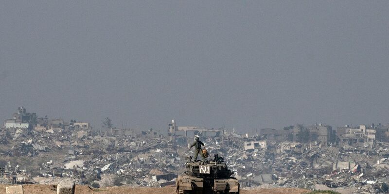 Wie könnte eine Lösung für den Nahen Osten aussehen? US-Präsident Joe Biden spricht sich für eine Zweistaatenoption aus. - Foto: Maya Alleruzzo/AP/dpa