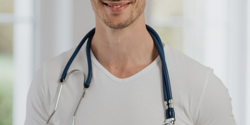 Medfluencer Doc Felix im Apotheken Umschau-Interview: Es ist so geil, gesund zu sein! - Foto: presseportal.de