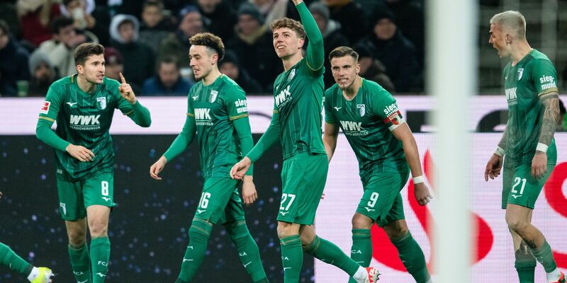 Gladbachs Stefan Lainer gab 178 Tage nach Veröffentlichung seiner Krebs-Diagnose sein Comeback in der Bundesliga. - Foto: Marius Becker/dpa