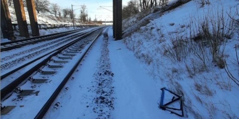 BPOLI EF: Gefährlicher Eingriff in den Bahnverkehr, Zeugen gesucht - Foto: presseportal.de