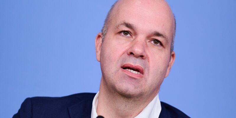 DIW-Präsident Marcel Fratzscher befürchtet gebremste Investitionen. (Archivbild) - Foto: Annette Riedl/dpa