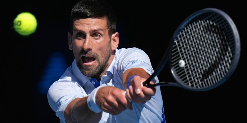 Novak Djokovic ist bei den ATP Finals wegen einer Verletzung nicht dabei. - Foto: Andy Wong/AP/dpa