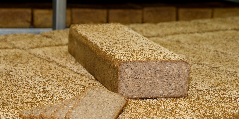 Großbäckerei-Gruppe Mestemacher erzielt mit hygienisch verpackten Broten, Tiefkühlkuchen und Knäckebroten 2023 Rekord-Umsatz / Pressekonferenz Mestemacher am 25.01.2024 im Parkhotel Gütersloh - Foto: presseportal.de