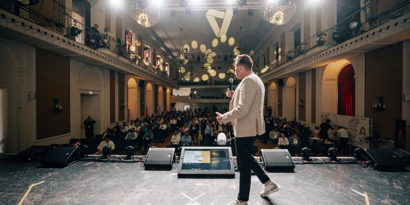 SocialNatives GmbH: Mit TikTok branchenunabhängig Top-Talente für sich gewinnen - Foto: presseportal.de