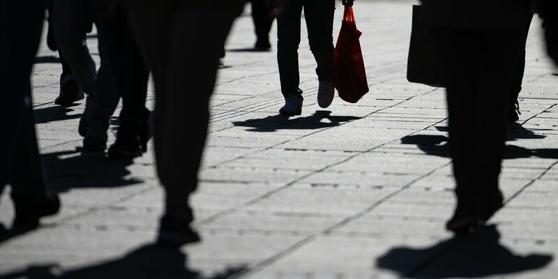 Die Bevölkerung in Deutschland ist gewachsen. (Symbolbild) - Foto: Marijan Murat/dpa