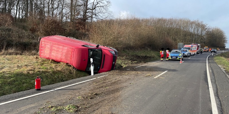 POL-PDKL: Tatverdächtigenfestnahme nach Transporter-Diebstahl und anschließender Unfallflucht - Foto: presseportal.de