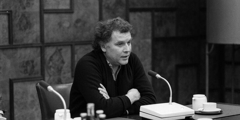 Frank-Patrick Steckel im Jahr 1984 vor seinem Antritt als Intendant des Schauspielhauses Bochum. - Foto: --/Stadt Bochum, Presseamt/dpa