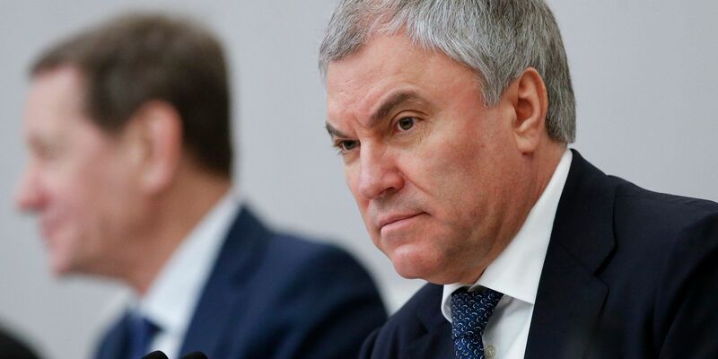 Wjatscheslaw Wolodin beschuldigt die westlichen Regierungen, eine Politik des Völkermords in der Ukraine zu unterstützen. - Foto: -/The State Duma, The Federal Assembly of The Russian Federation/AP/dpa