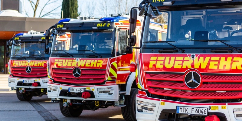 Feuerwehr MTK: Neujahrsempfang der Feuerwehren in Hattersheim am Main feiert herausragende Leistungen und langjährige Dienstzeiten - Foto: presseportal.de