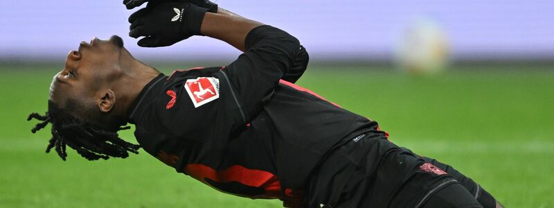 Jeremie Frimpong und Leverkusen kamen gegen Borussia Mönchengladbach nicht über ein 0:0 hinaus. - Foto: Marius Becker/dpa