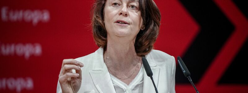Katarina Barley führt die SPD als Spitzenkandidatin in die Europawahl am 9. Juni. - Foto: Kay Nietfeld/dpa