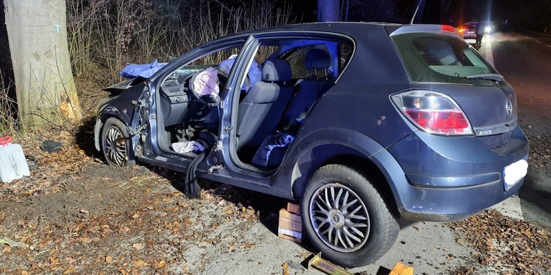 FW Datteln: Brandmeldeanlage und schwerer Verkehrsunfall fordern die Dattelner Brandschützer - Foto: presseportal.de