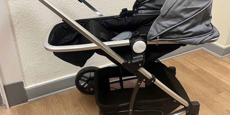 POL-NI: aufgefundener Kinderwagen - Foto: presseportal.de