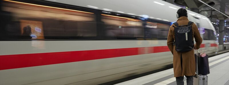 Die Lokführergewerkschaft GDL hat ihren mehrtägigen Streik im Personenverkehr der Deutschen Bahn vorzeitig beendet. - Foto: Joerg Carstensen/dpa