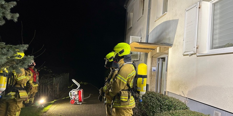 FW Ratingen: Wohnungsbrand mit zwei Verletzten Personen - Foto: presseportal.de