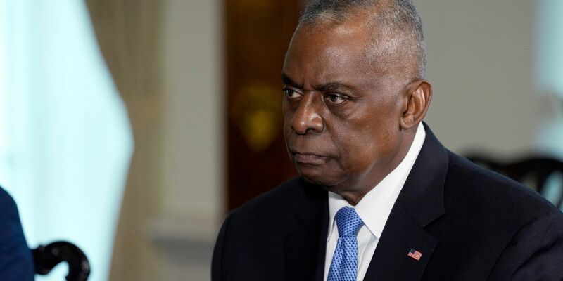 Am 15. Januar wurde Lloyd Austin aus der Klinik entlassen - er arbeitete zunächst nicht vom Pentagon aus. - Foto: Susan Walsh/AP/dpa