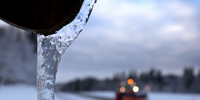 Der Januar brachte Frost und Schnee - aber nach einer vorläufigen Bilanz ist es trotzdem wärmer gewesen als im langjährigen Vergleich. - Foto: Karl-Josef Hildenbrand/dpa
