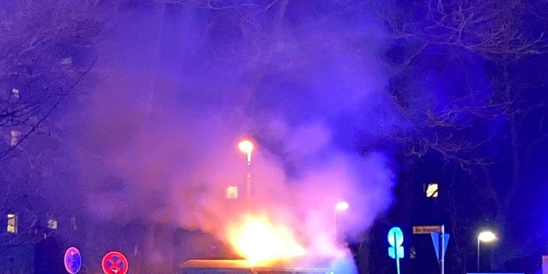 POL-DU: Bissingheim: Brennender Altkleidercontainer - Zeugen gesucht - Foto: presseportal.de