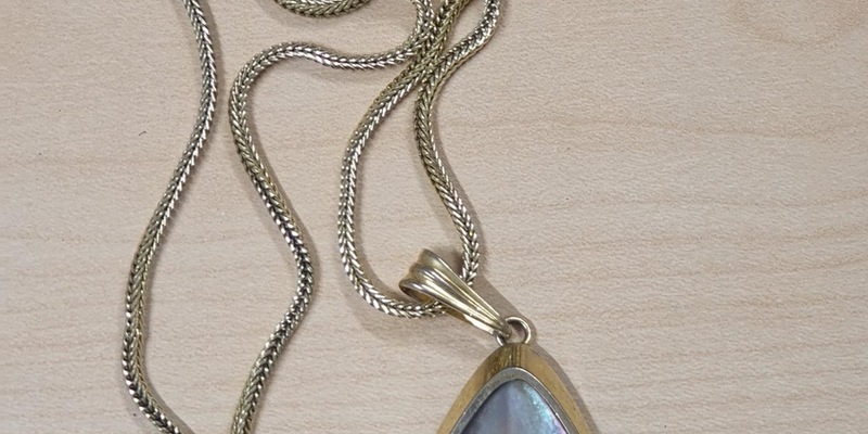 POL-WHV: Polizei stellt Schmuck sicher und bittet um Hinweise (mit Fotos) - Foto: presseportal.de