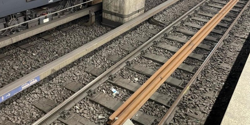 Bundespolizeidirektion München: Randalierer festgenommen / 55-Jähriger wirft Mülltonne ins S-Bahngleis - Foto: presseportal.de