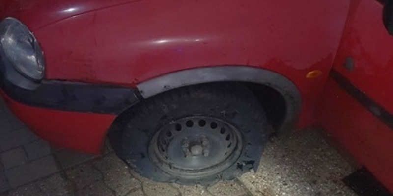 BPOL-FL: Langenhorn - Mit Warnblinker und in Schlangenlinien gefahren; 2,39 Promille - Foto: presseportal.de