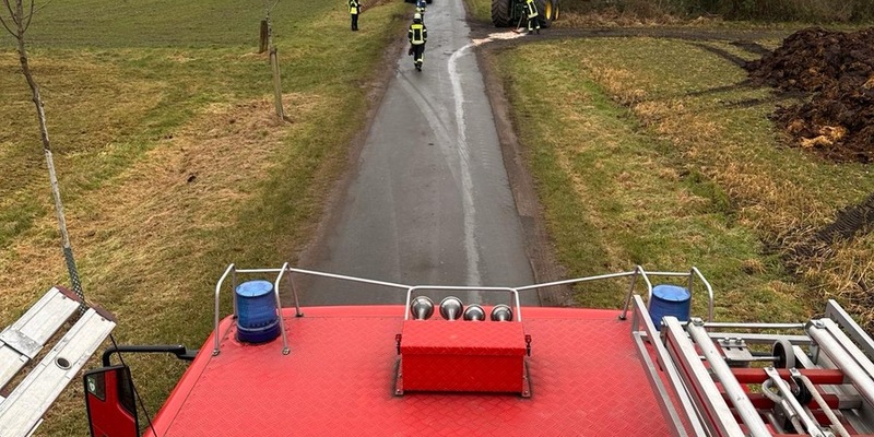 FW-Schermbeck: Ölspur - Foto: presseportal.de