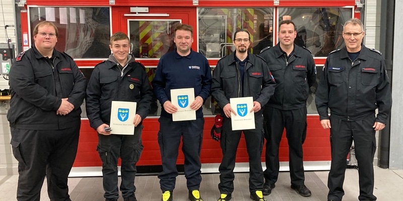 FW Rheurdt: Jahreshauptversammlung Löscheinheit Rheurdt - Wieder sieben Neuaufnahmen und zwei Übernahmen aus der Jugendfeuerwehr in die Einsatzabteilung - Foto: presseportal.de