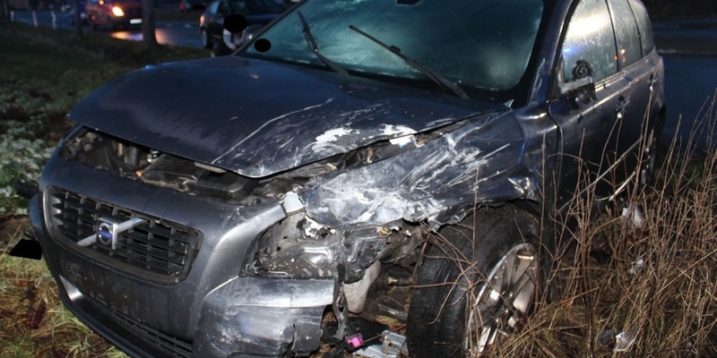 POL-MI: Zwei Verletzte bei Kreuzungsunfall - Foto: presseportal.de