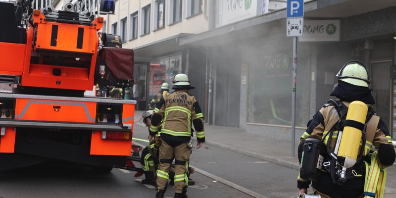 FW-E: Küchenbrand in einem asiatischen Restaurant - keine Verletzten - Foto: presseportal.de