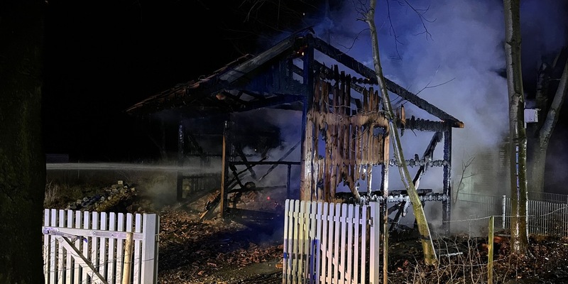 POL-COE: Senden, Holtrup, Brand einer Holzhütte - Foto: presseportal.de