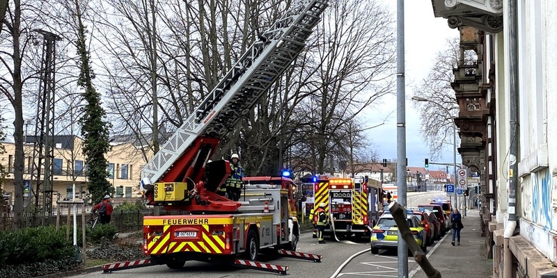 FW-OG: Gefährlicher Brand im Treppenhaus in der Offenburger Oststadt - Foto: presseportal.de