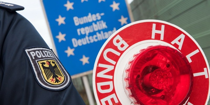 Bundespolizeidirektion München: Fingierte Touristen-, Freundschafts- und Krankenbesuche/ Bundespolizei überführt Fernbusreisende - Foto: presseportal.de