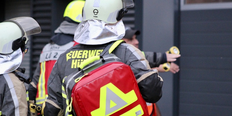 FW Hünxe: Türöffnung für den Rettungsdienst - Foto: presseportal.de