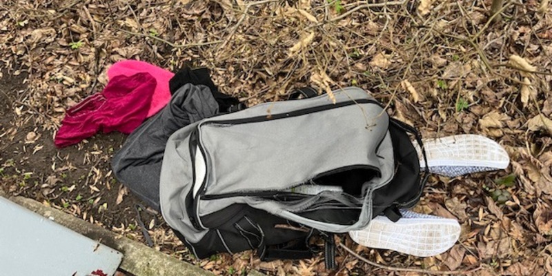 POL-NI: Nienburg - Wem gehört diese Sporttasche? - Foto: presseportal.de