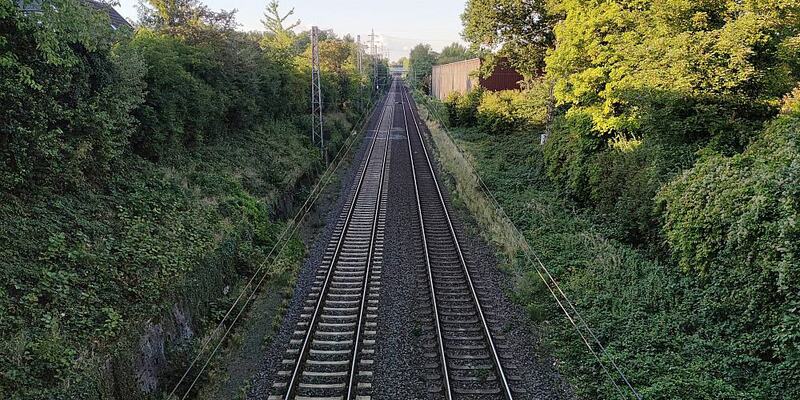 Zweigleisige Bahnstrecke (Archiv) - Foto: über dts Nachrichtenagentur