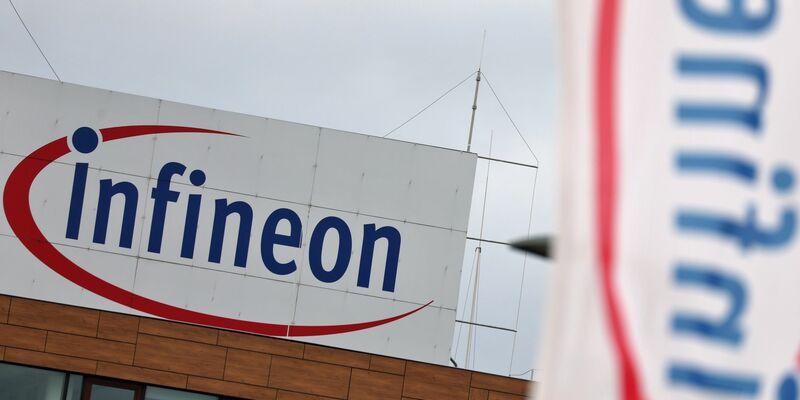 Der Chiphersteller Infineon hat seine Prognose gesenkt. - Foto: Karl-Josef Hildenbrand/dpa