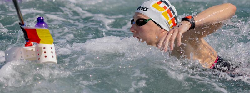 Freiwasserschwimmerin Leonie Beck kam bei der WM über die fünf Kilometer nur als 14. ins Ziel. - Foto: Jo Kleindl/dpa