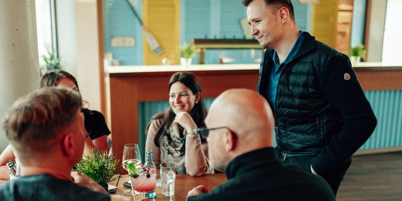 Deutsche Pop ist insolvent - Synchronsprecher verrät, wie es dazu kommen konnte und was die Studenten jetzt tun können - Foto: presseportal.de