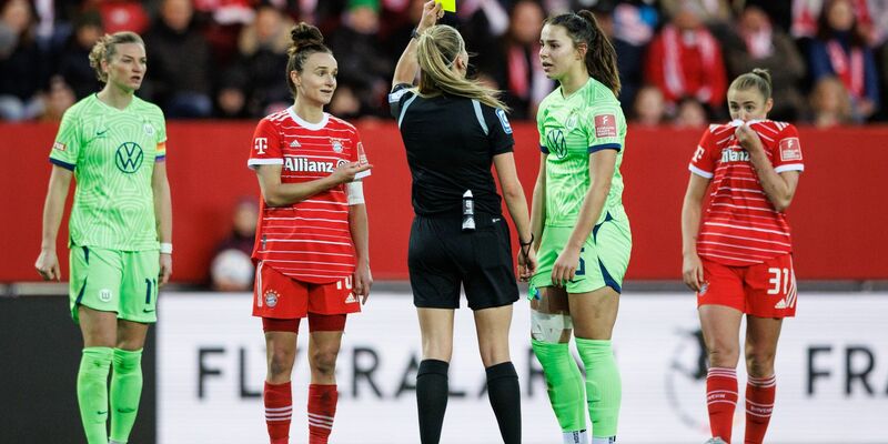 Der DFB weist die Form der Kritik zurück, mit der sich der 1. FC Nürnberg über die Schiedsrichterinnen beklagt. - Foto: Matthias Balk/dpa