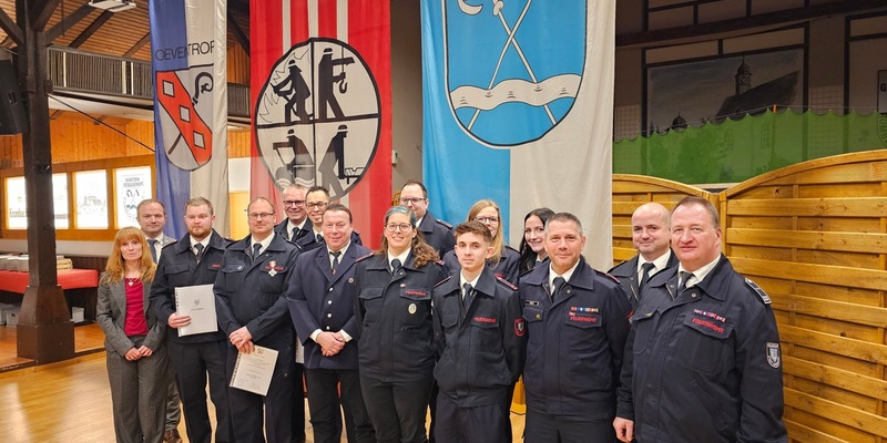 FW-AR: Feier zu Ehren der heiligen Agatha des Basislöschzuges 3 in Rumbeck - Foto: presseportal.de