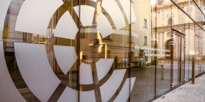 Land Tirol fördert MCI Forschungszentrum für Innovation im Sozial- und Gesundheitswesen - Foto: presseportal.de