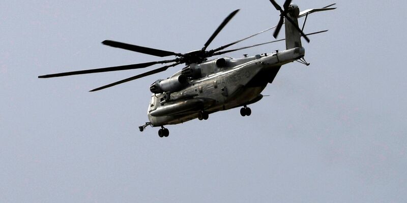 Ein solcher Marine CH-53E Super Stallion Hubschrauber ist bei stürmischem Wetter im Süden Kaliforniens verunglückt. - Foto: K.C. Alfred/The San Diego Union-Tribune/AP