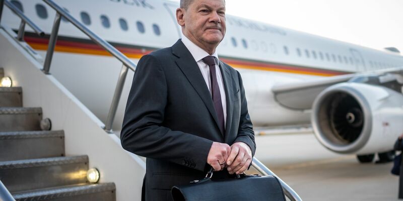 Bundeskanzler Olaf Scholz versucht derzeit, die EU-Partner zu mehr Militärhilfe für die Ukraine zu bewegen - auch die USA. - Foto: Michael Kappeler/dpa