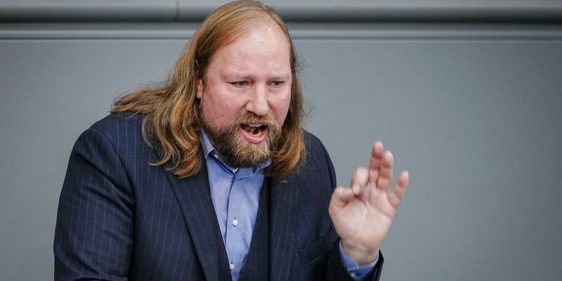 Anton Hofreiter kritisiert das Vorgehen der FDP: «Wenn man etwas nicht rechtzeitig sagt, dann hat man am Ende halt ein Problem und steht doof da.» - Foto: Kay Nietfeld/Deutsche Presse-Agentur GmbH/dpa